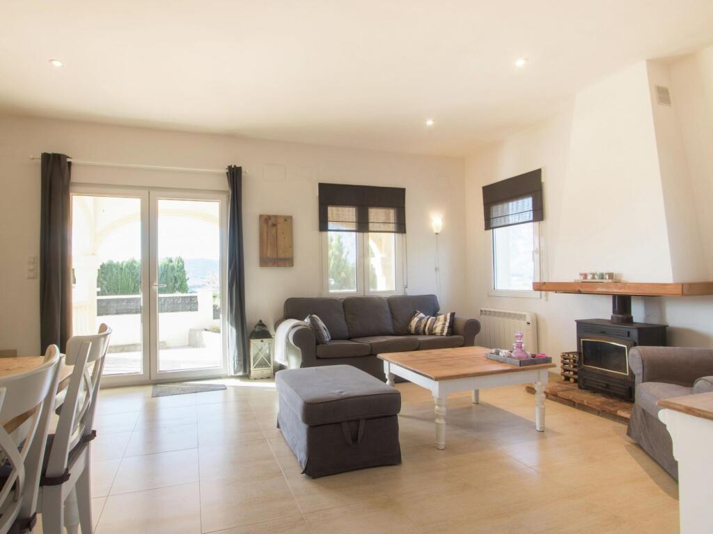 Holiday Home in Alcalali With Private Pool — 4-Star Luxury Hotel in Alcalali, Spain