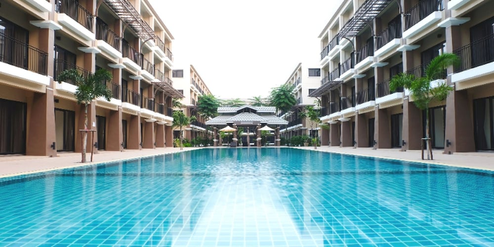 Summer Tree Hotel in Bangkok, Thailand