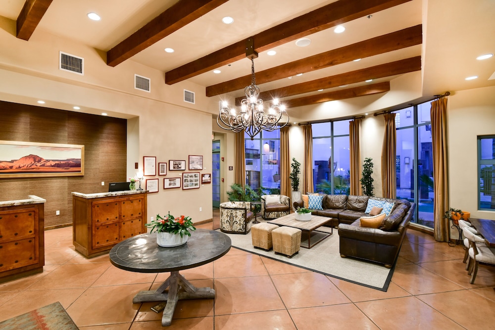 Lodge on the Desert - photo 2