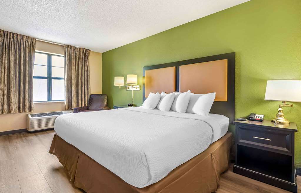 Extended Stay America Suites Minneapolis Maple Grove - photo 14