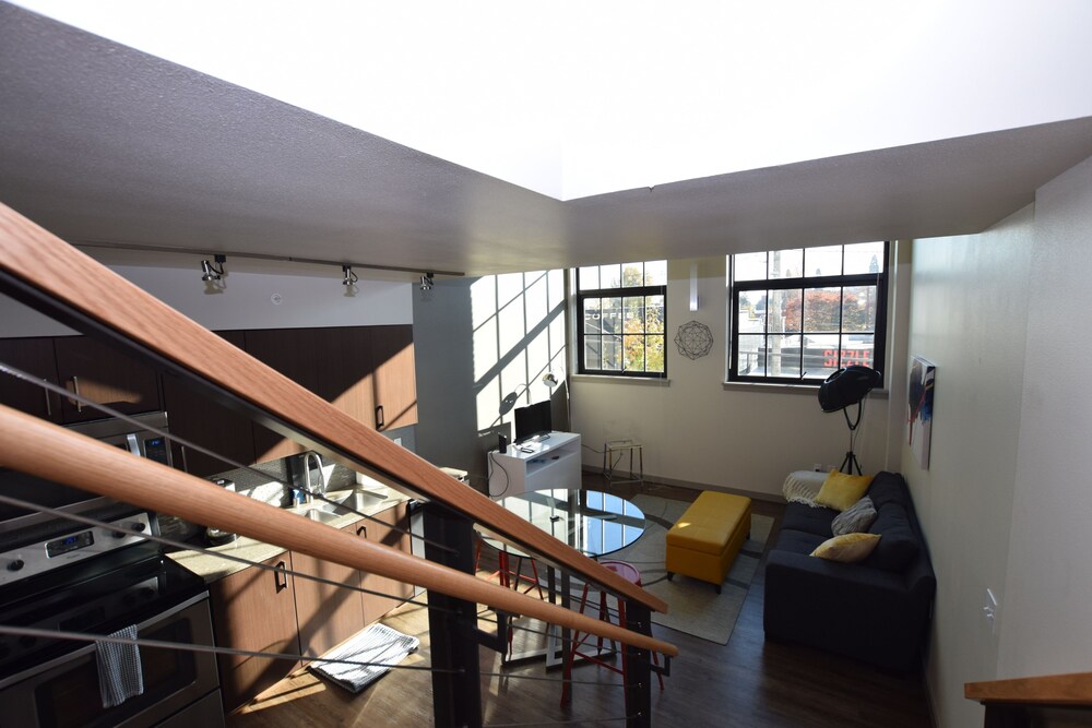 Capitol Hill Suites by Luxe Hubs - photo 44