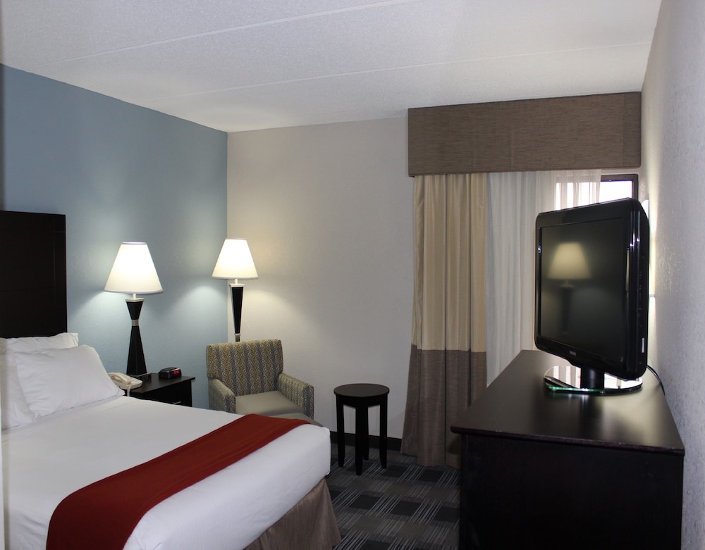 Holiday Inn Express Forsyth by IHG - photo 12