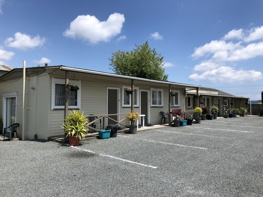 Camellia Court Family Motel in Taupo, New Zealand