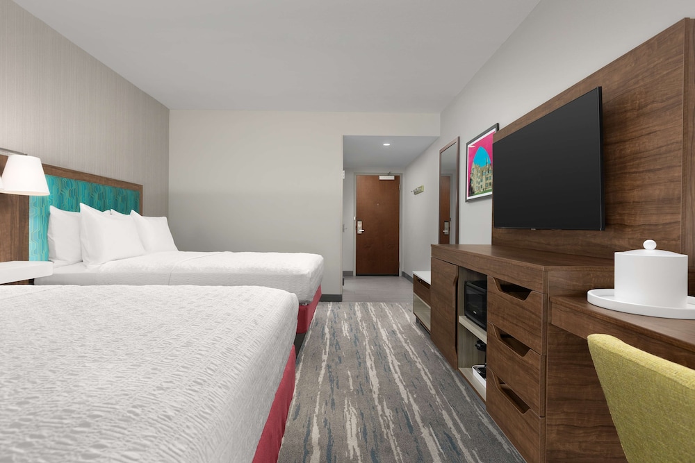 Hampton Inn & Suites Durham University Medical Center - photo 20