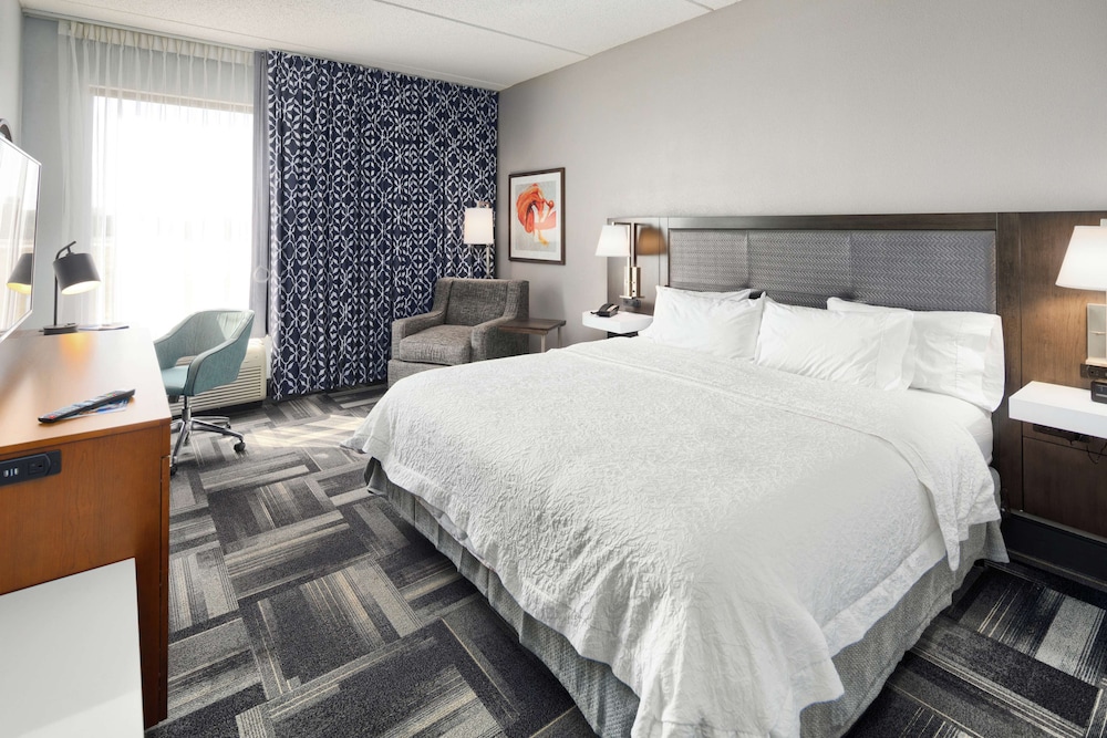 Hampton Inn Louisville Northeast - photo 7