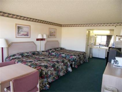 El Dorado Inn Suites - photo 4
