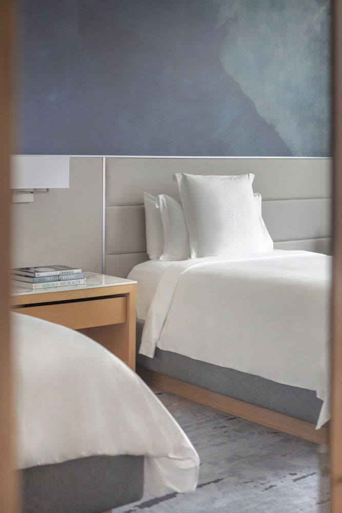 Four Seasons Hotel St Louis - photo 13