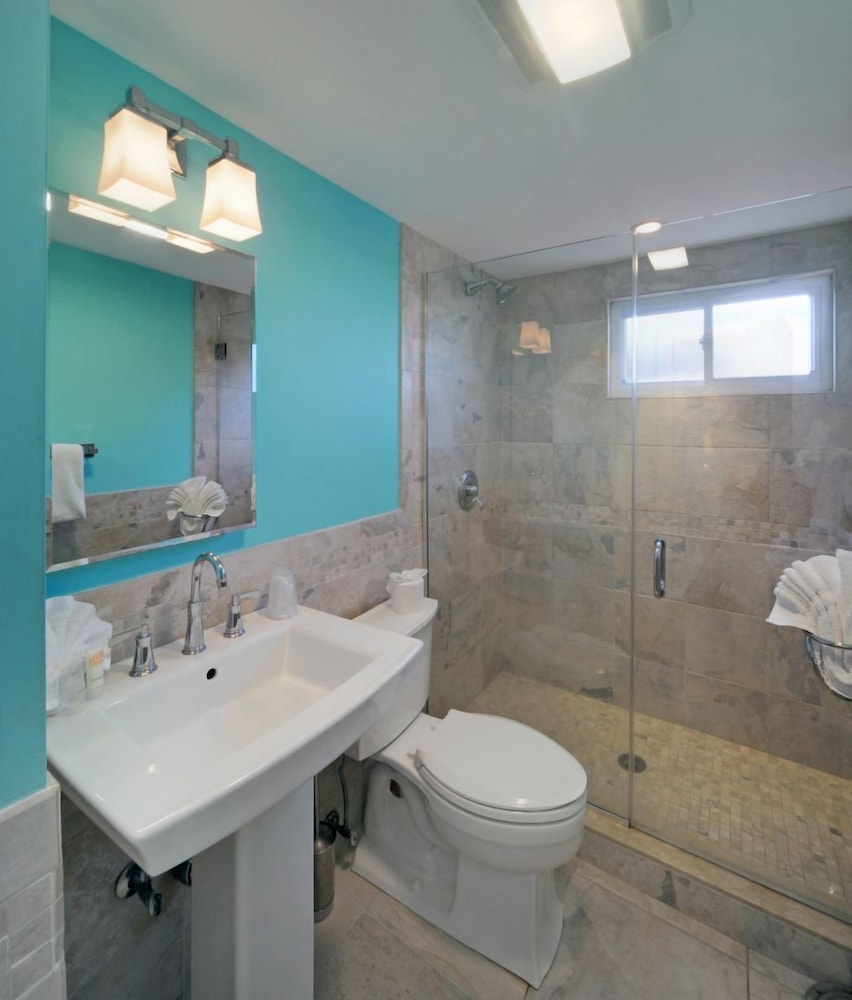 Driftwood Resort - photo 234
