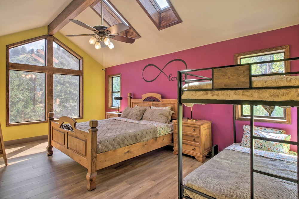 Pine Mountain Club Getaway w Foosball Table — hotel in Pine Mountain Club
