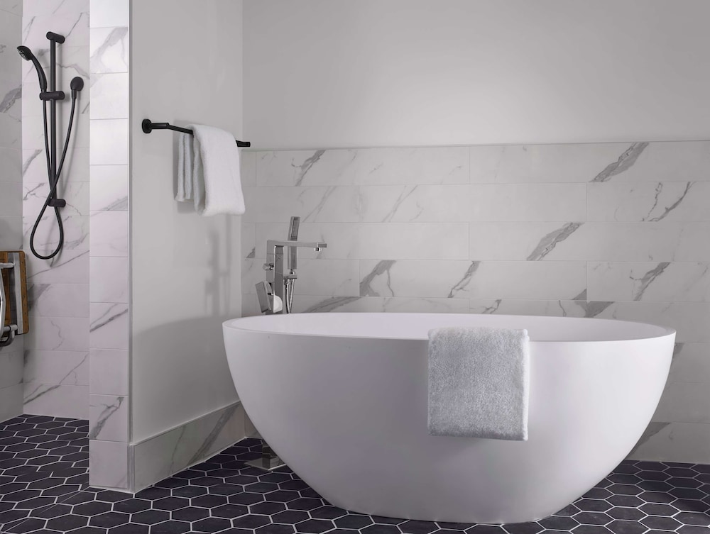 C. Baldwin Curio Collection by Hilton - photo 30