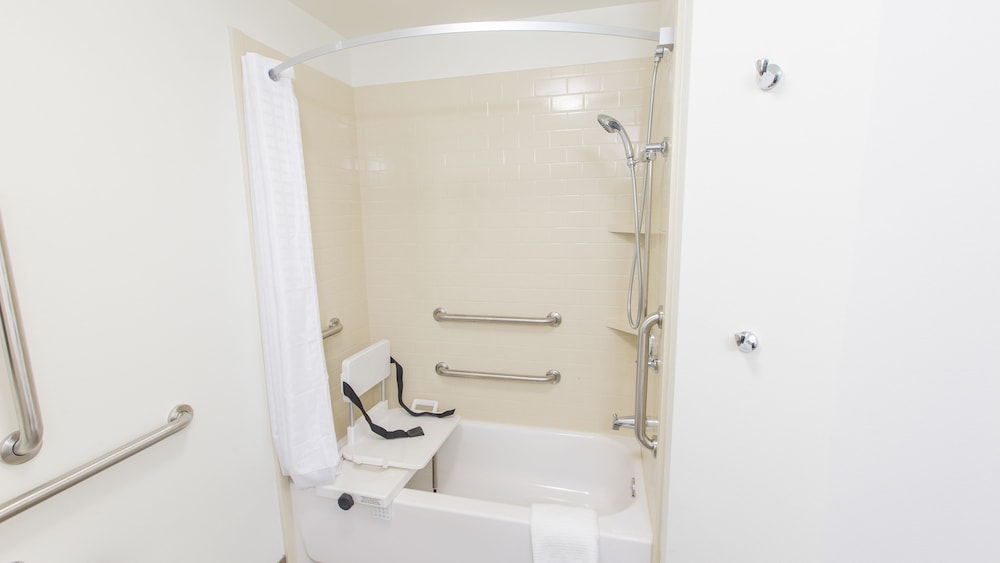 Candlewood Suites : Overland Park W 135th St by IHG - photo 30