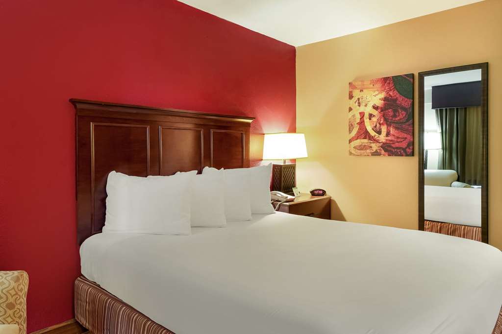 Quality Inn & Suites West Helena - photo 22