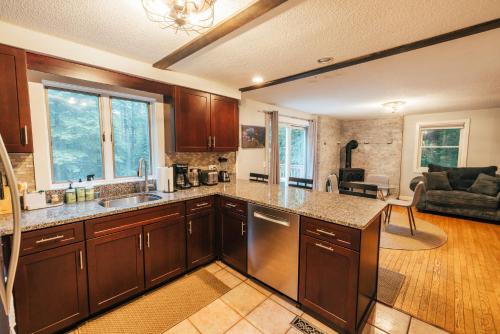 Spacious Country Home Freeport 5 min to LL Bean — 4-Star Luxury Hotel in Freeport, United States