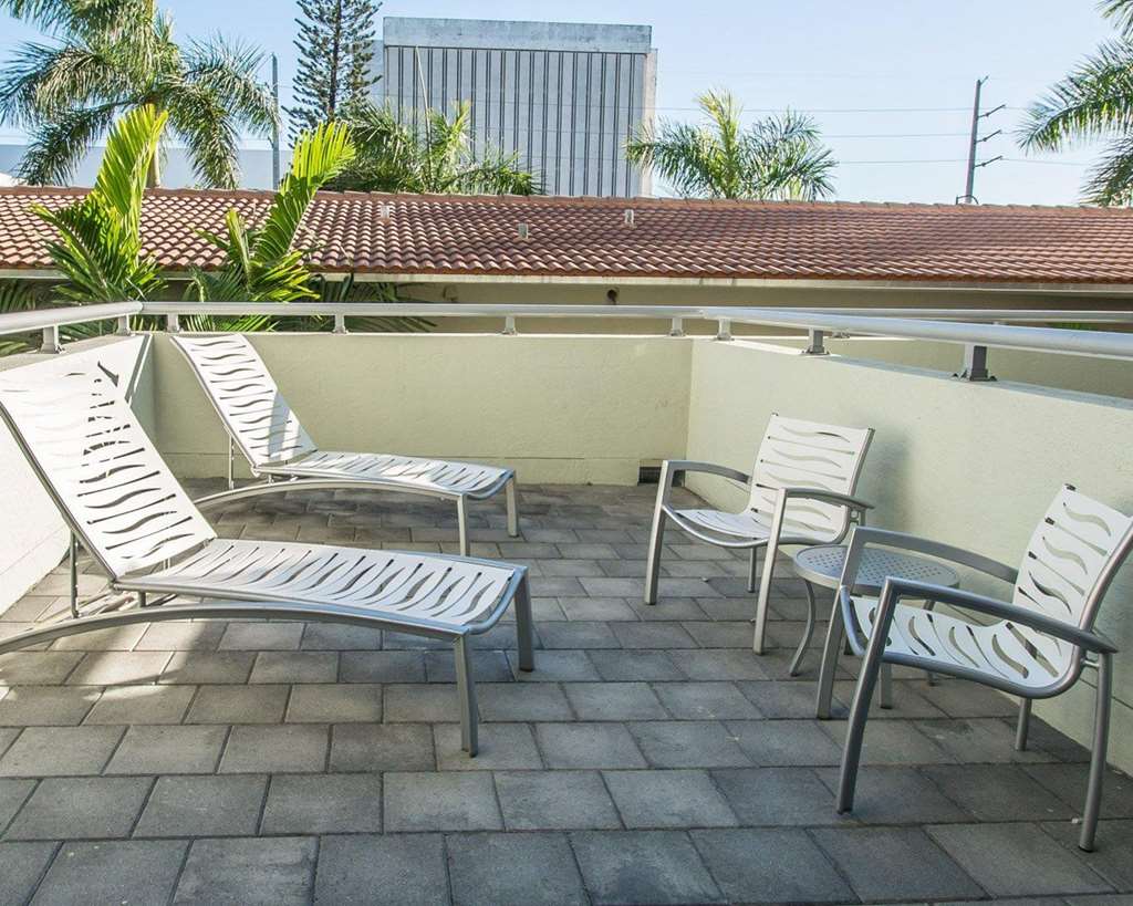 Comfort Suites Miami Airport North - photo 24