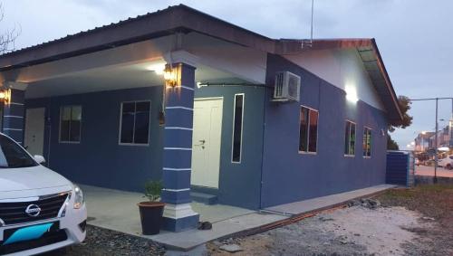Ishak Kaseh Homestay — 4-Star Luxury Hotel in Parit Raja, Malaysia