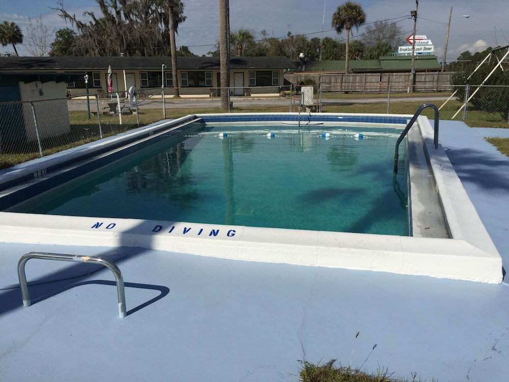 Withlacoochee Motel - photo 15