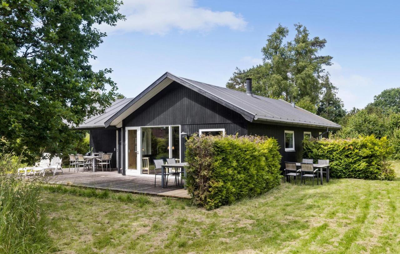 Holiday Home Doravej — 4-Star Luxury Hotel in Grenaa, Denmark