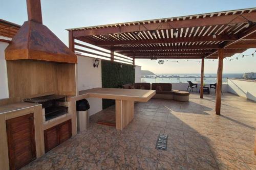 Apartamento duplex a 1 cuadra de Playa Naplo — 4-Star Luxury Hotel in Pucusana, Peru