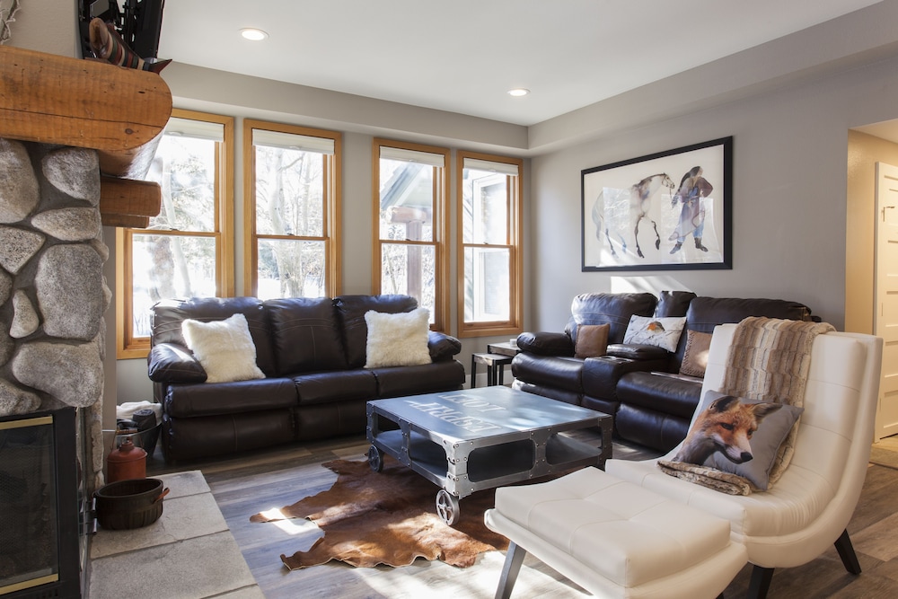 Snowcreek 881 Phase V — 4-Star Luxury Hotel in Mammoth Lakes, United States