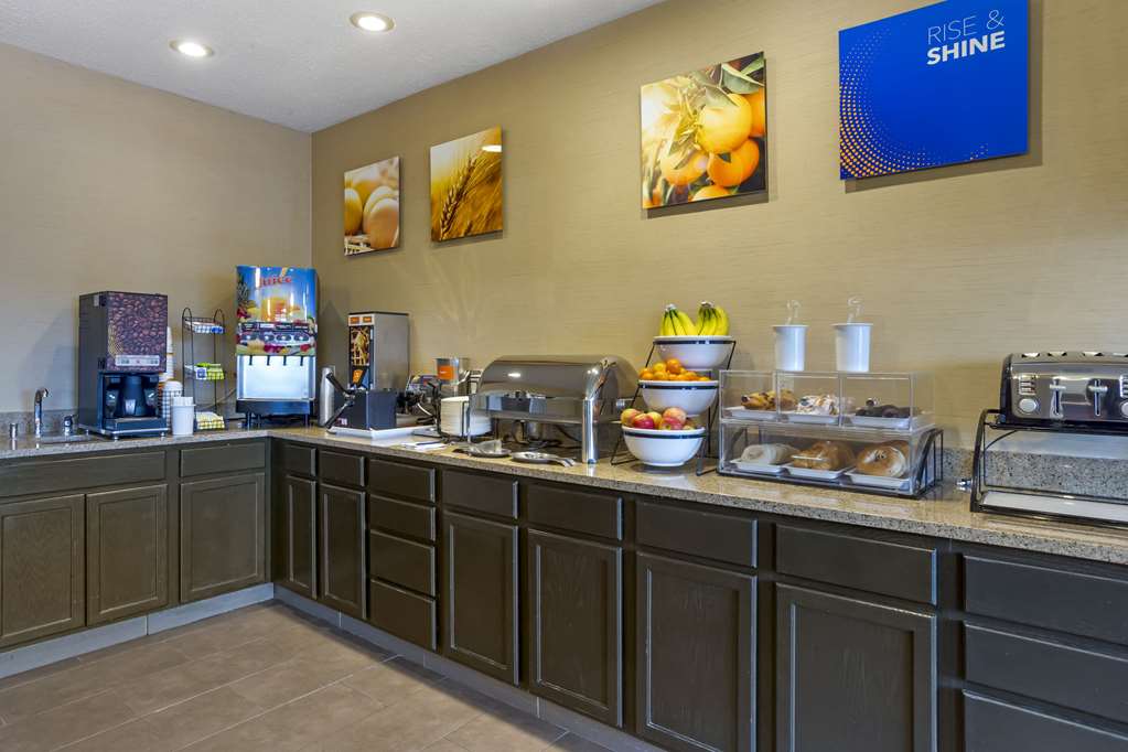 Comfort Inn Hobart Merrillville - photo 31
