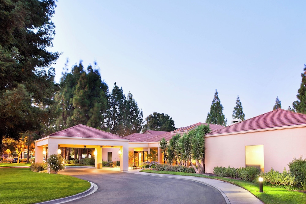 Courtyard by Marriott Pleasanton - photo 30