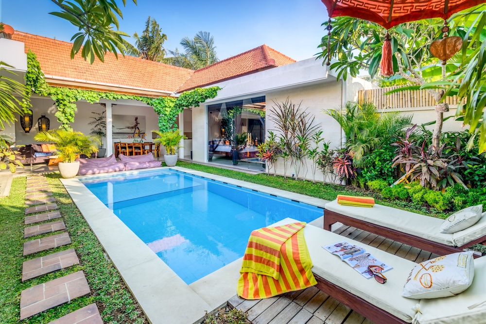 Villa Eshina II — 4-Star Luxury Hotel in Seminyak, Indonesia