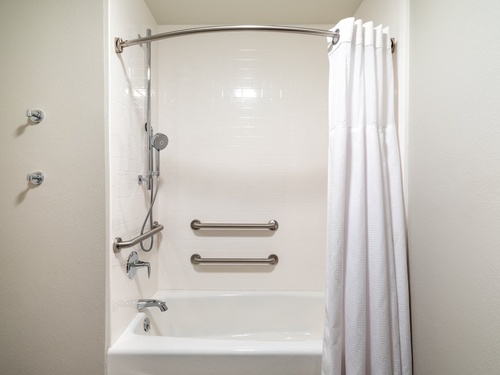 Staybridge Suites Sioux City Southeast by IHG - photo 15