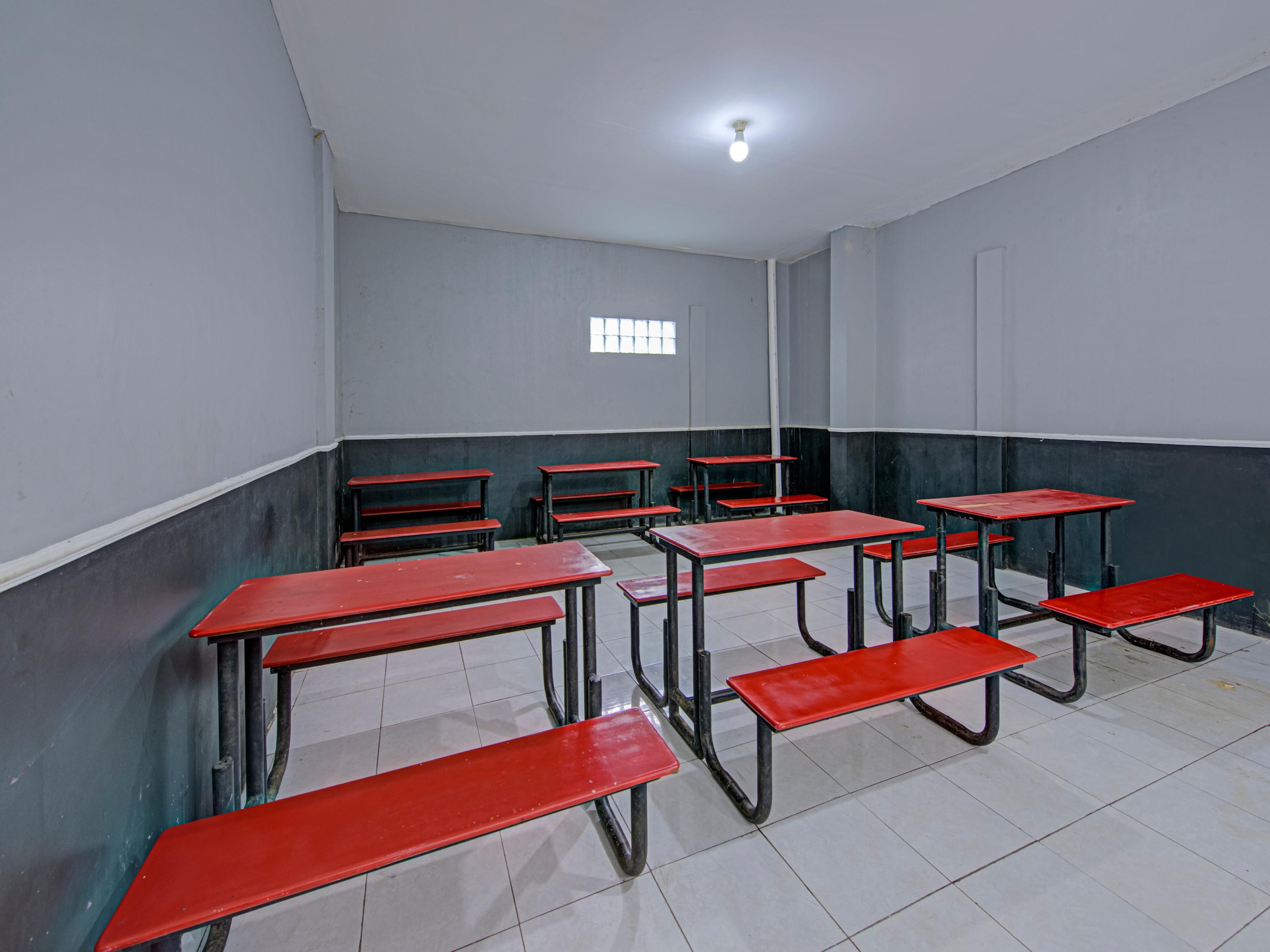 Oyo 3841 Wisma 25 — Cilacap — photo 4