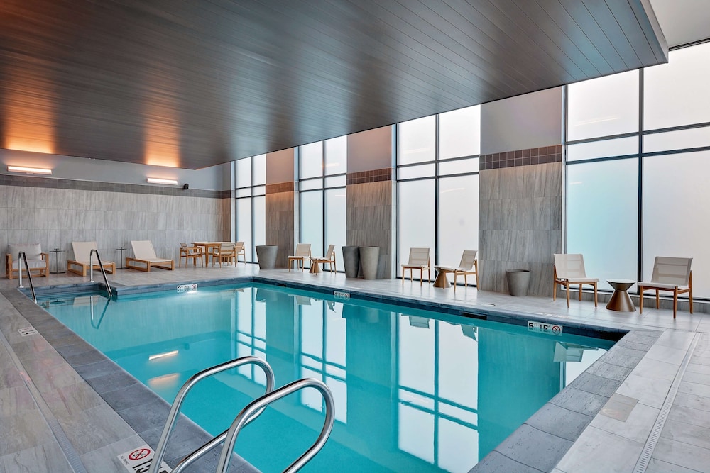 Hampton Inn Salem Boston - photo 22