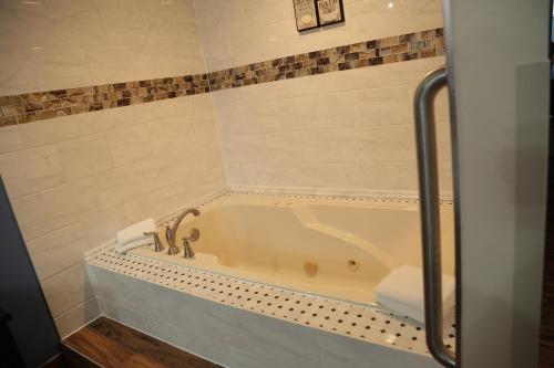 Theroff's Motel - photo 17