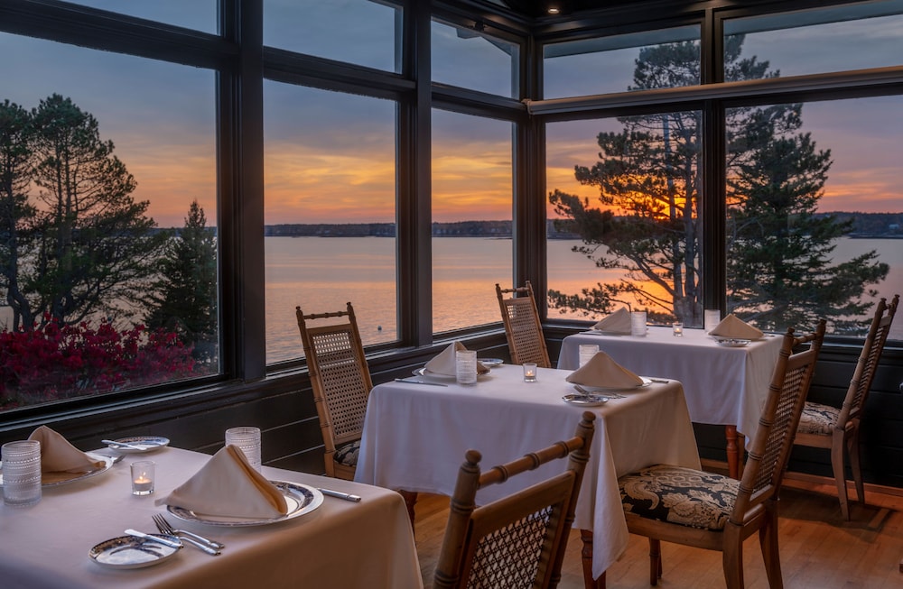 Spruce Point Inn - photo 44