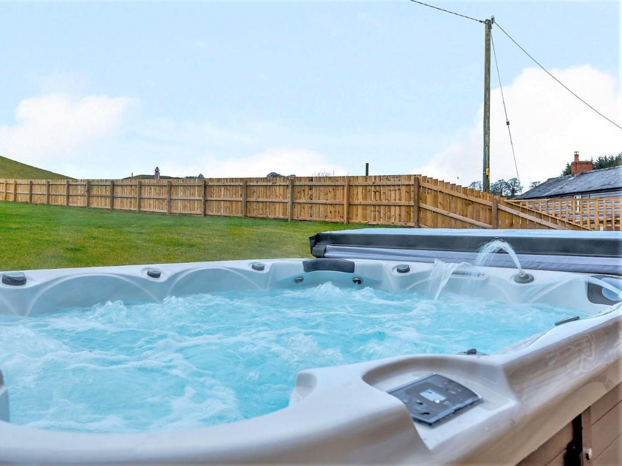 4 Bed in Llandrindod Wells 86118 in Llandrindod Wells, United Kingdom