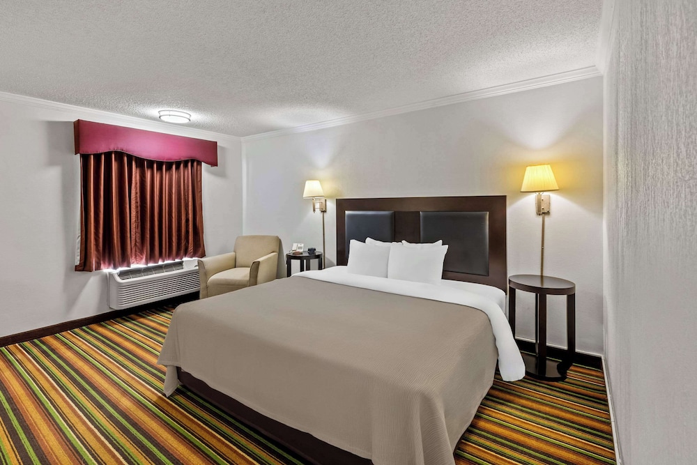 Quality Inn Marietta near Dobbins ARB - photo 10