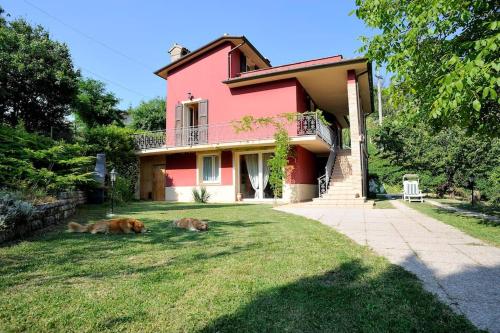 Villa Patti villa con piscina e camino nelle Marche — 4-Star Luxury Hotel in Apecchio, Italy