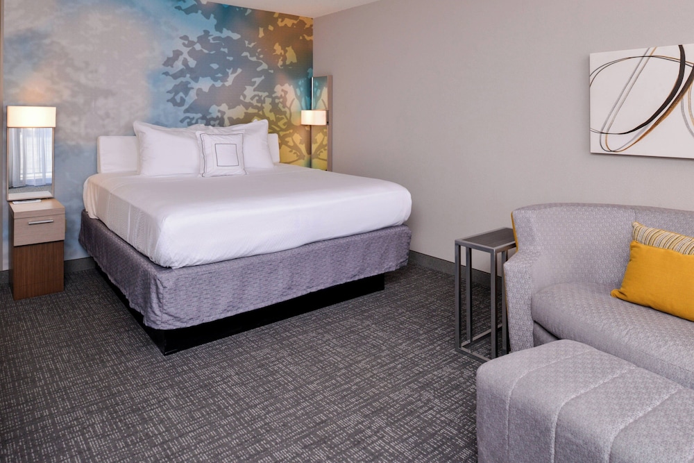 Country Inn & Suites by Radisson Brown Deer Milwaukee North - photo 12