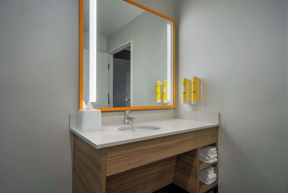 Tru by Hilton Merrillville - photo 20