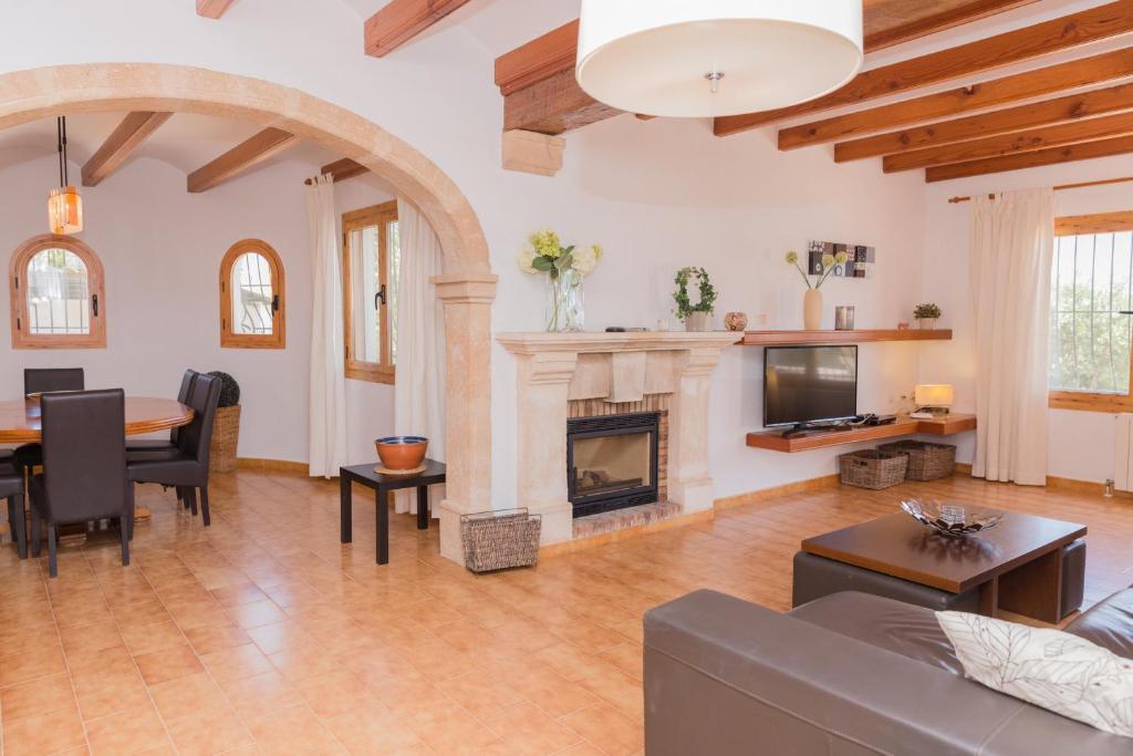 Villa Llamedos Montgo Javea by Rock Rentals — 4-Star Luxury Hotel in Javea, Spain