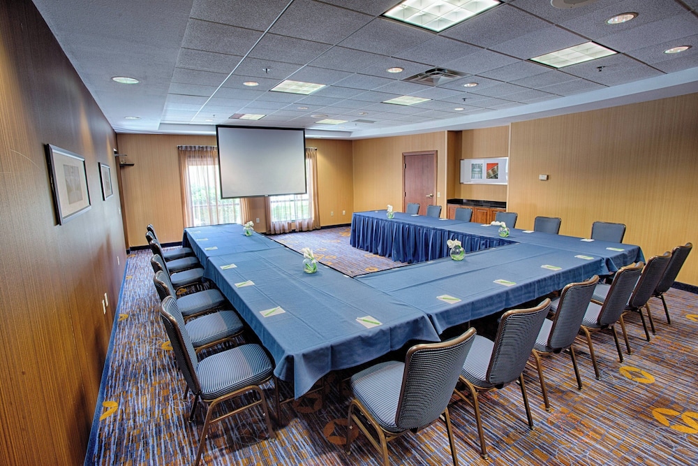 Courtyard by Marriott Fargo Moorhead MN - photo 28