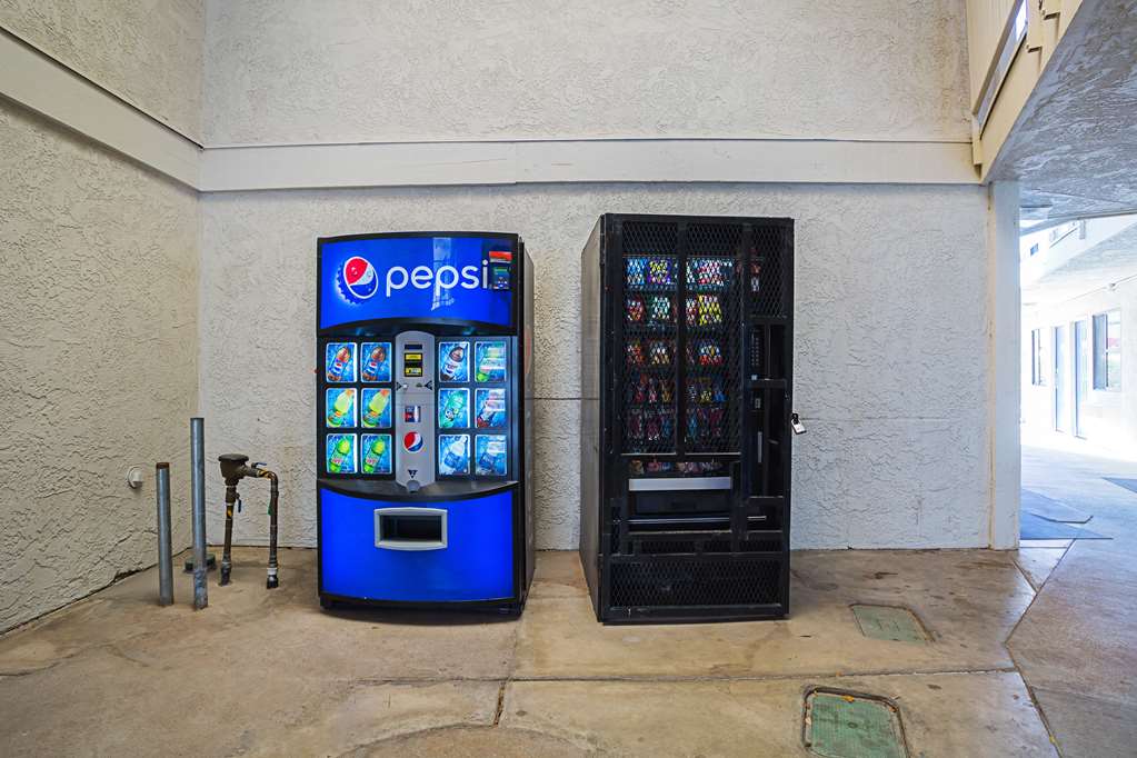 Motel 6 Yuma AZ East - photo 26