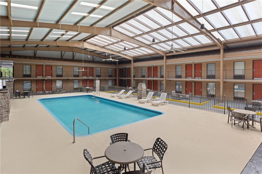 Baymont by Wyndham Knoxville I 75 - photo 11