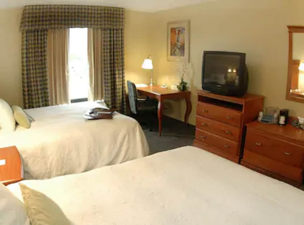 Hampton Inn Jacksonville - photo 4