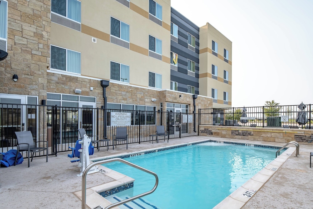 Fairfield Inn & Suites by Marriott Terrell - photo 15
