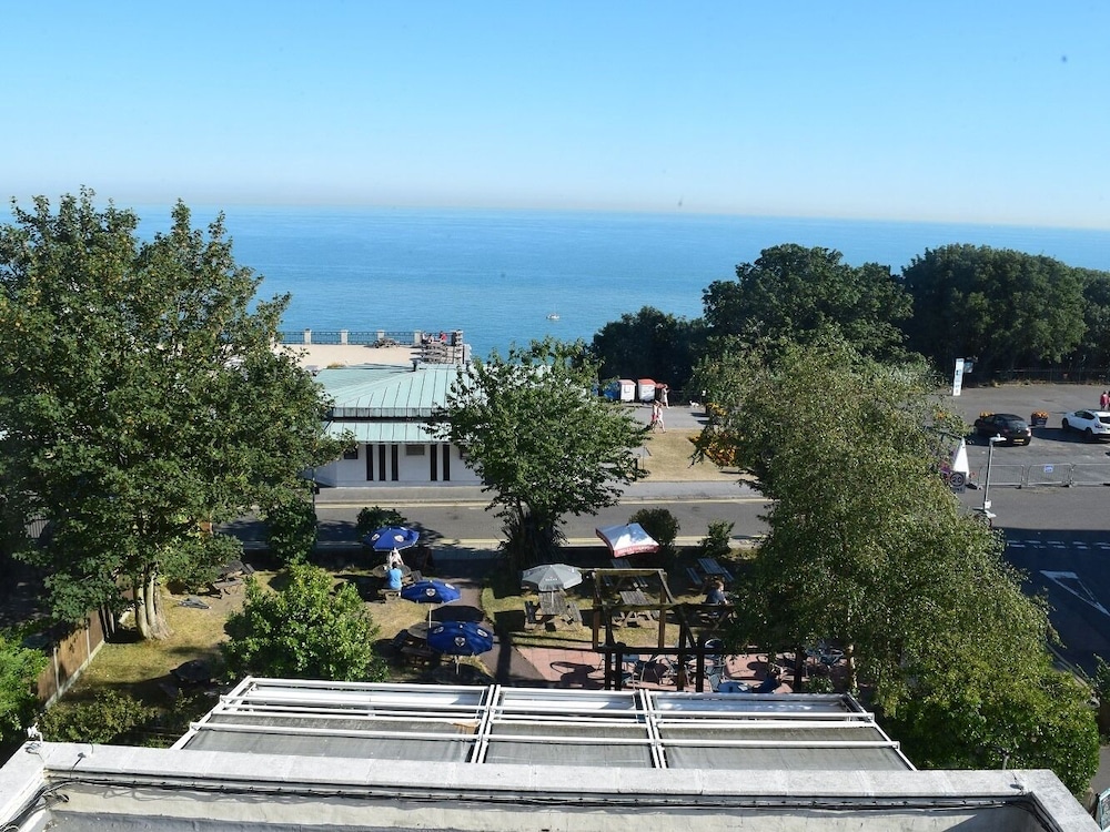 Portland Hotel - carbon neutral hotel in Folkestone