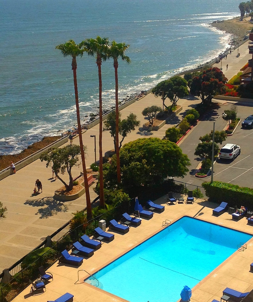 Crowne Plaza Ventura Beach by IHG - photo 45