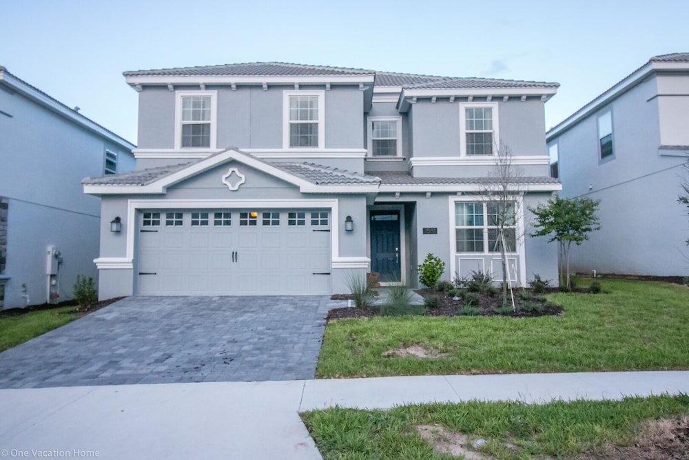 1581 PD Exquisite 6BR Haven: Private Pool - photo 39