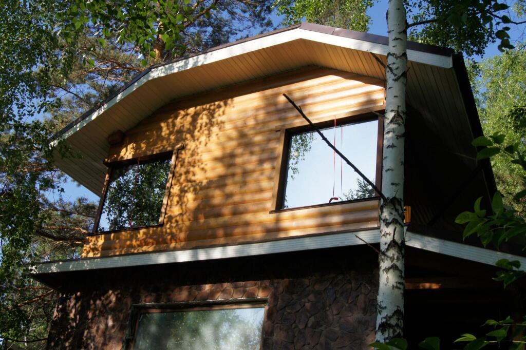 The Sayan House 15867207 — Mayna