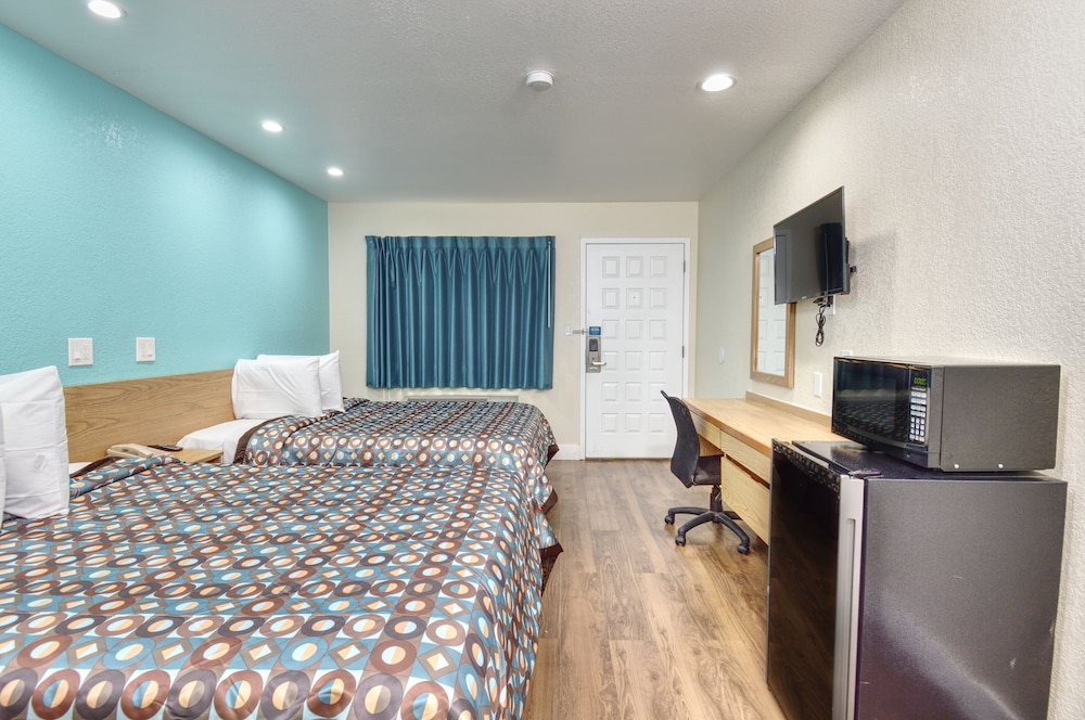 Vagabond Inn Buttonwillow North I 5 - photo 11