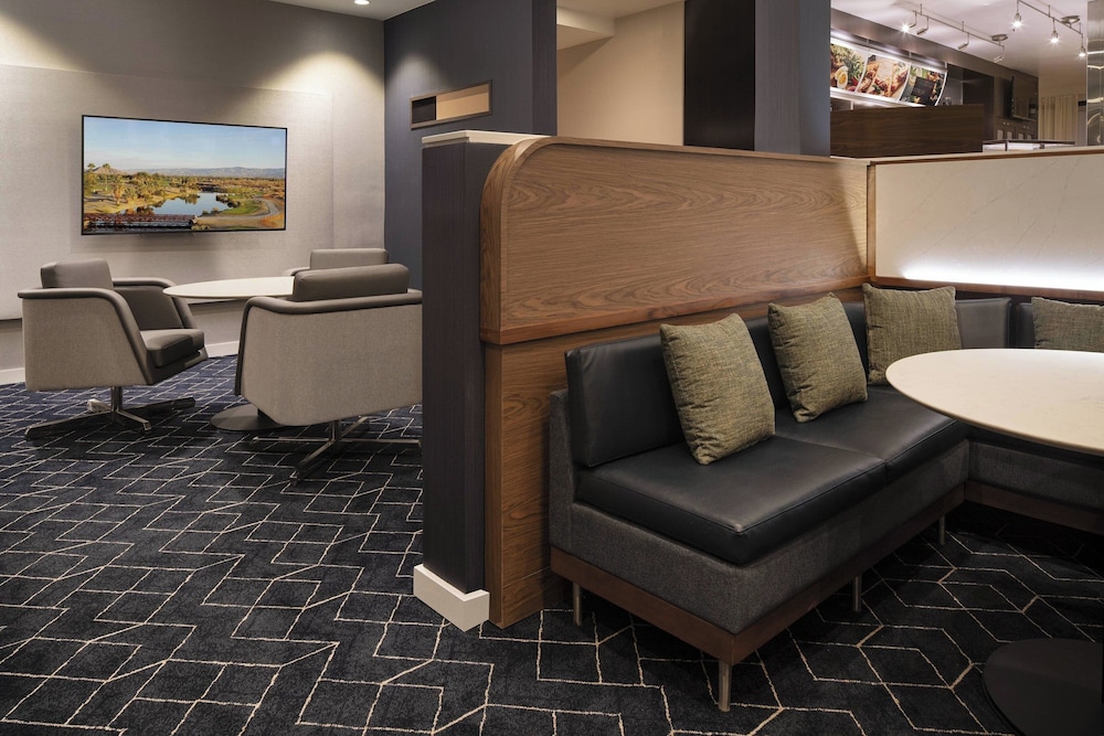 Courtyard By Marriott Palm Springs - photo 25