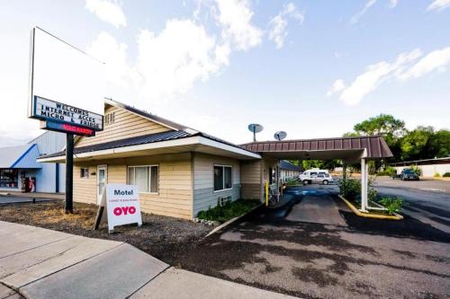 Oyo Riverside Inn John Day Or - photo 2