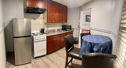 Emerald Best Motel - photo 13